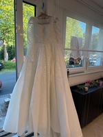 Brautkleider 3 Stück verschiedene Modelle schiene und Schleier Hessen - Kassel Vorschau