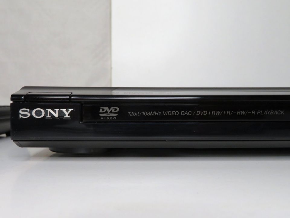 Sony DVD Player DVP-SR100 in Bremen