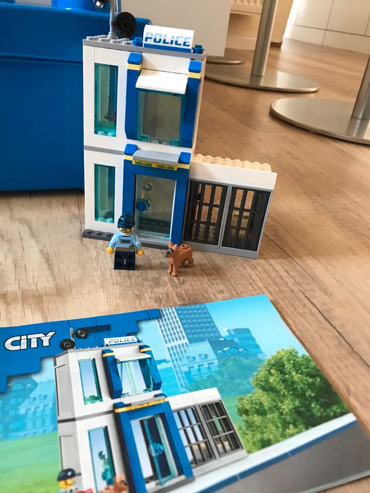 Lego City Action 60270 Polizei Steinebox Verfolgung Diebstahl TOP in Hamburg
