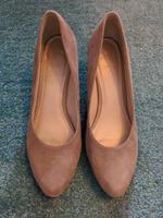 Varese Echtleder Pumps Absatzschuhe Nordrhein-Westfalen - Nordkirchen Vorschau