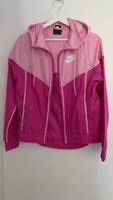 Nike Sportjacke in der Größe S Niedersachsen - Amelinghausen Vorschau
