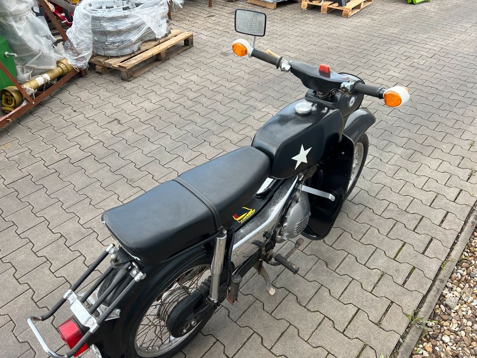 Simson Habicht SR4-4 SR4 SR 4 1974 FÄHRT Moped Mofa Kniebleche in Osterweddingen