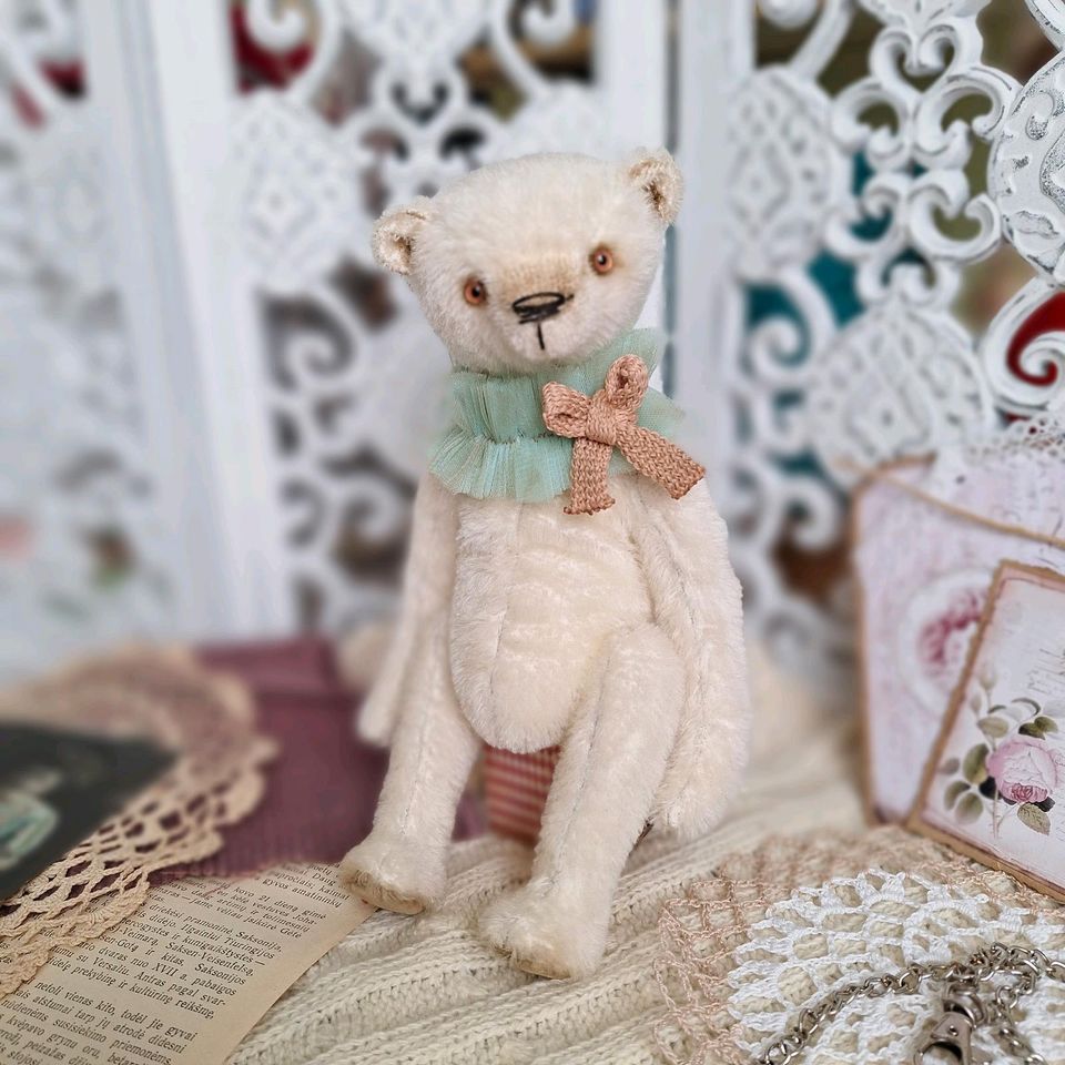 Teddybär Olaf handgefertigt Sammlerstück Künstlerbär in Miltenberg