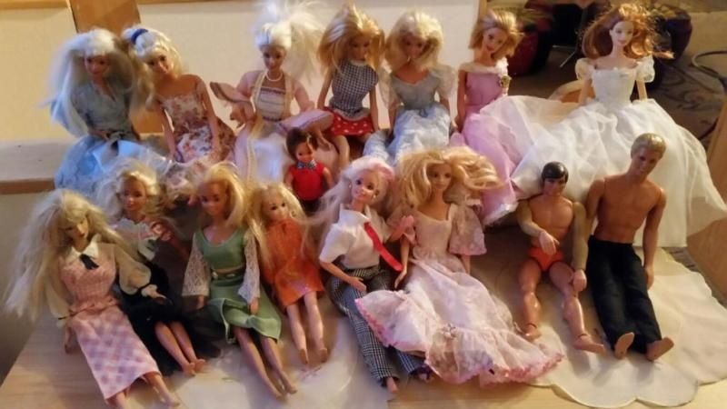 Barbie-Puppen (nur als Set zu verkaufen!) in Bremen