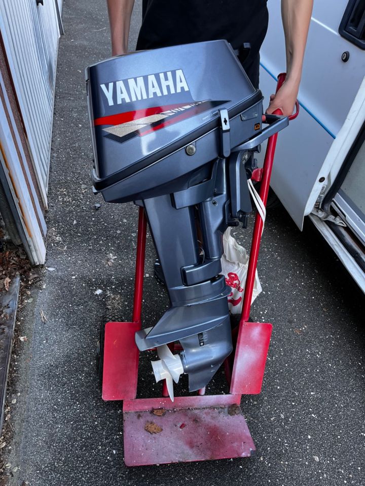 Yamaha Bootsmotor Model 06 in Hamburg