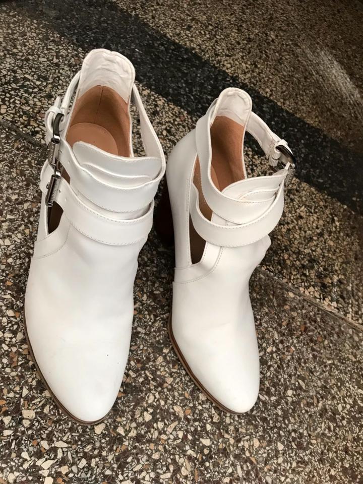 Stiefeletten / Ancle Boots, Michael Kors, weiß, etwa Größe 40 in Frankfurt am Main