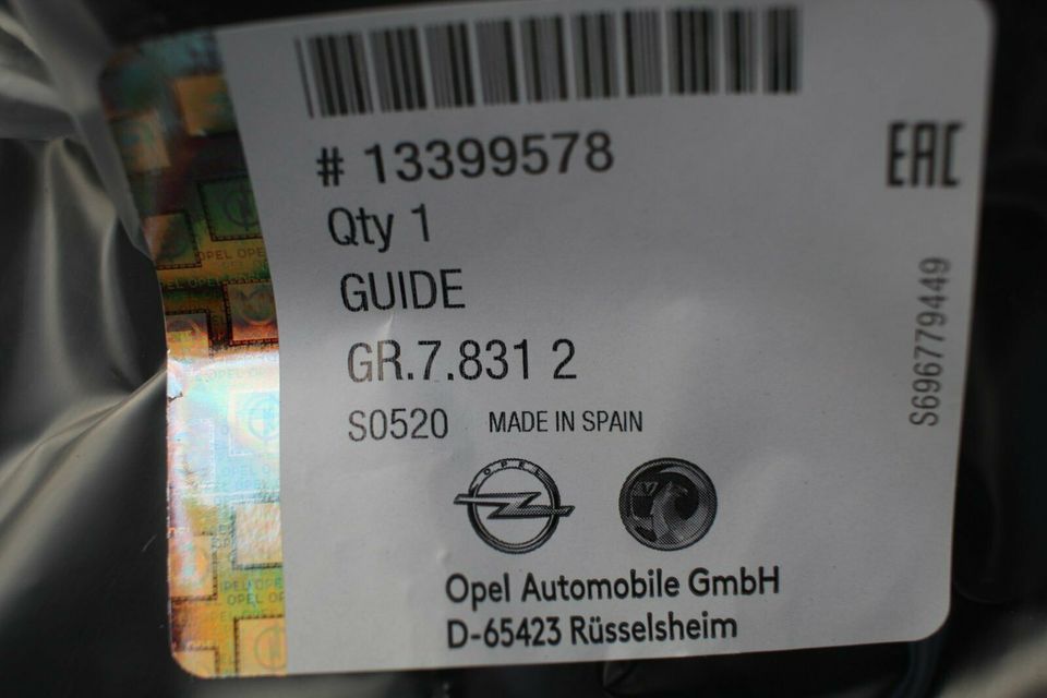 Opel Corsa E  Führung Stoßstange hinten links  13399578  Neu! in Oberkrämer
