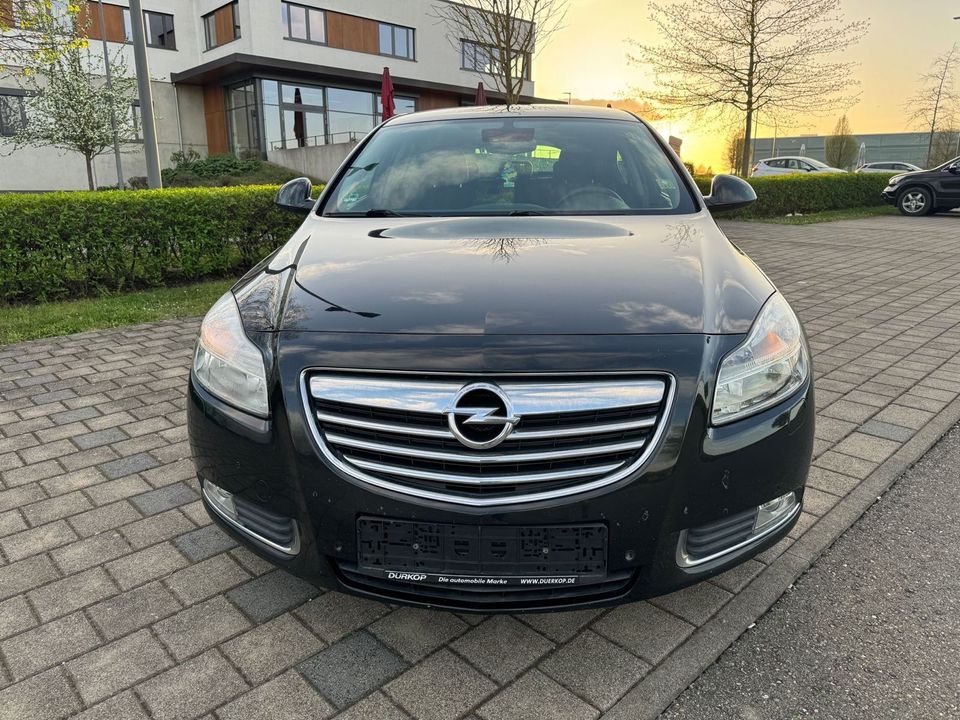 Opel Insignia A Lim. Edition in Backnang