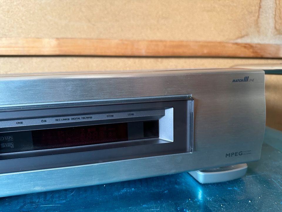 PHILIPS VR 20 D Digital Video Recorder DVHS in Frankfurt am Main