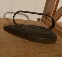 Bügeleisen DDR Gewicht 3 Kg Metall Nostalgie Vintage Hamburg - Harburg Vorschau