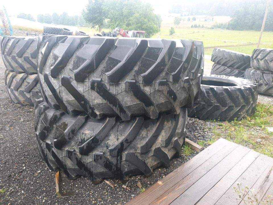 Traktor Reifen 710/70 R42 in Bad Kötzting