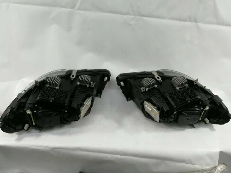 BMW F10 F11 XENON RECHTS LINKS SCHEINWERFER 7317131 7317132 in Neu-Isenburg