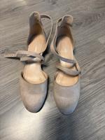 Pumps Gr. 37 beige Hessen - Viernheim Vorschau