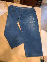 Damen Jeans 3/4 mit Stickereien Nordrhein-Westfalen - Tönisvorst Vorschau