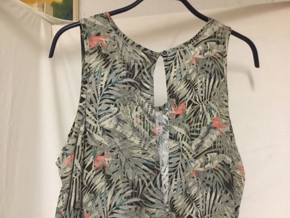 Jumpsuit von Farnie kurz/ neu  Größe 38 in Berlin