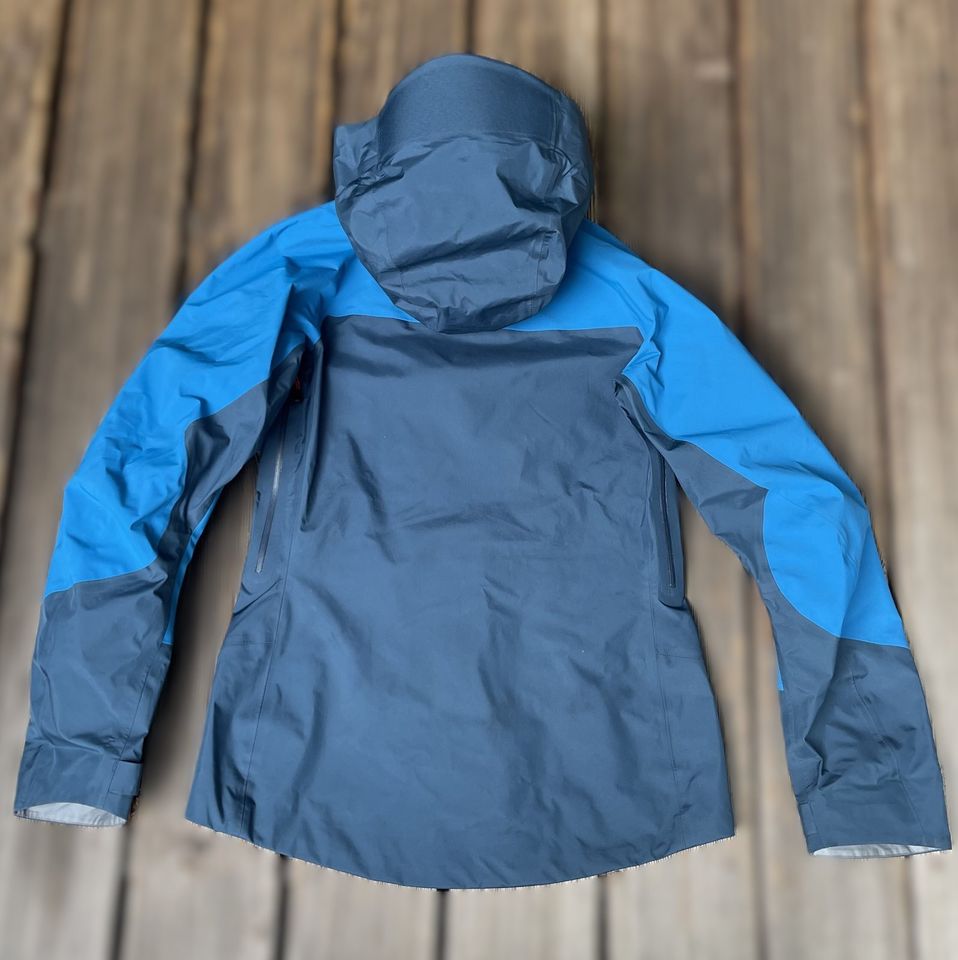 Hardshell Jacke Manaslu von Mountain Equipment (XS Damen) blau in Heidelberg