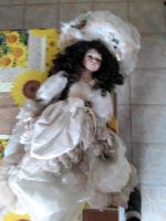 Große Porzelan Puppe 70cm zu verkaufen Baden-Württemberg - Hockenheim Vorschau