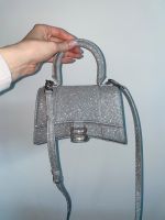 Balenciaga Hourglass XS Tasche in glitzerndem Stoff Niedersachsen - Achim Vorschau