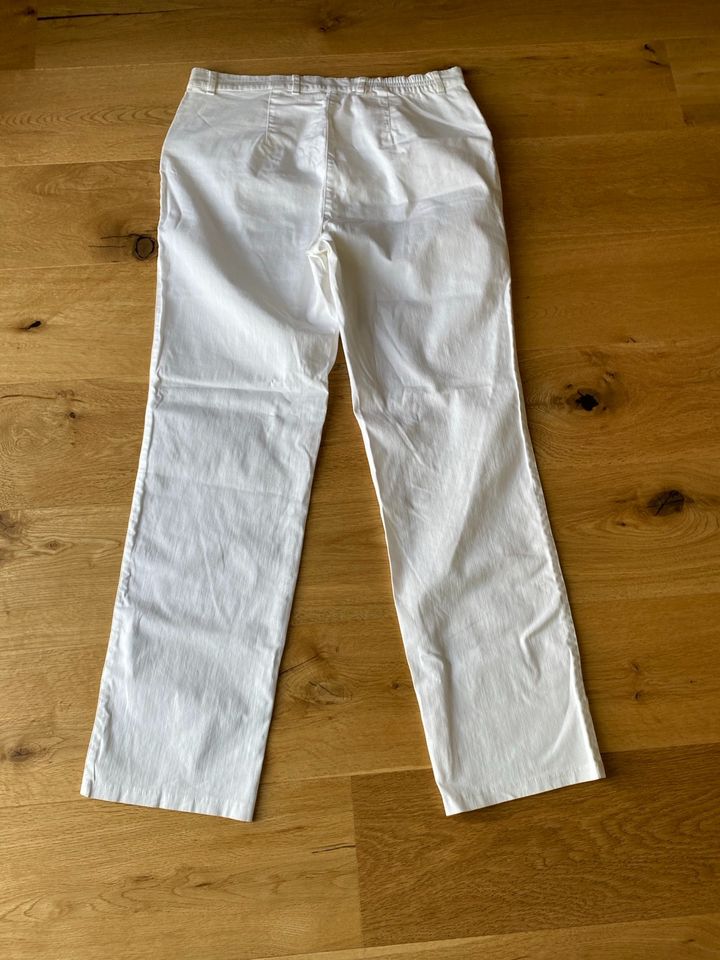 Vintage: Neuwertige weiße Sommerhose von Ulla Popken, Größe 46 in Gstadt