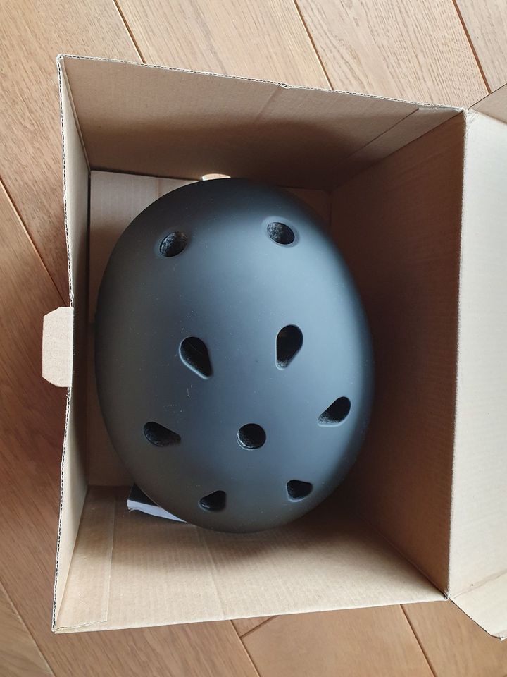 K2 Helm Varsity Pro Größe S 48-54 cm schwarz in Hausen (Wied)