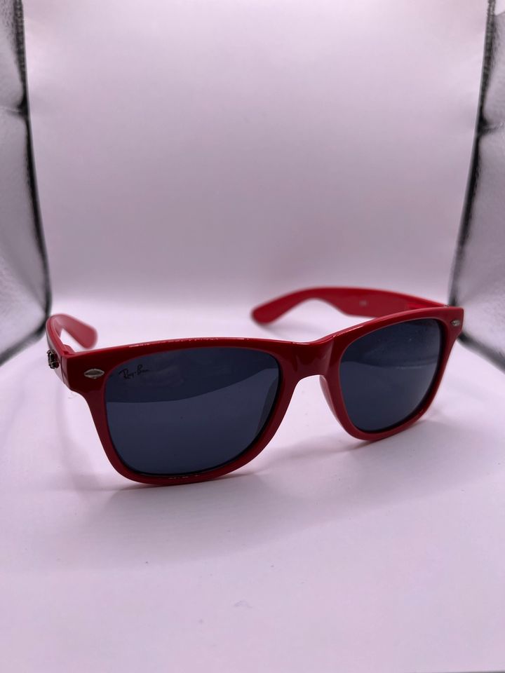 Ray Ban Sonnenbrille Rot in Bremen