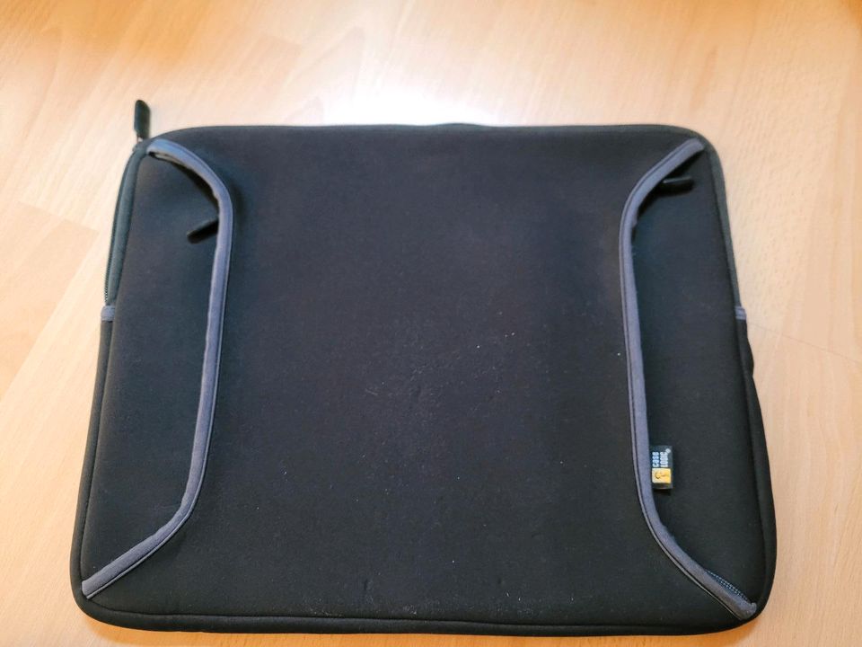 Laptoptasche 38x30cm schwarz in Pentling