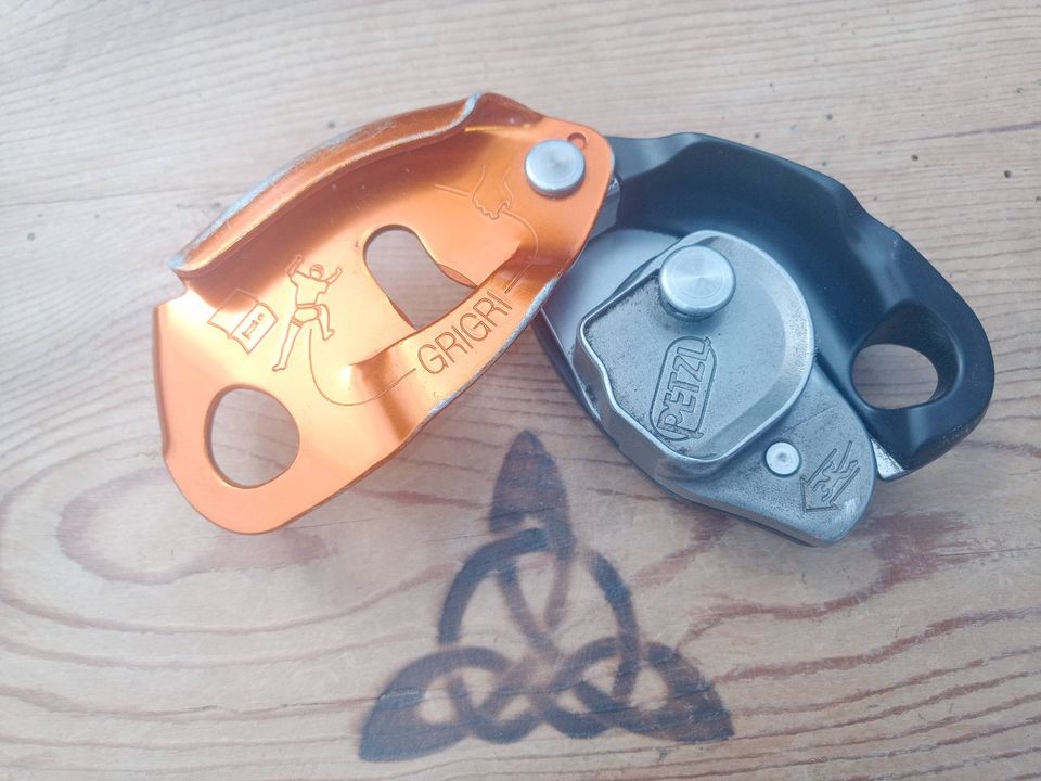 PETZL Grigri Version 2 Orange Seltenheit in Sachsen - Grünhain-Beierfeld |  eBay Kleinanzeigen ist jetzt Kleinanzeigen