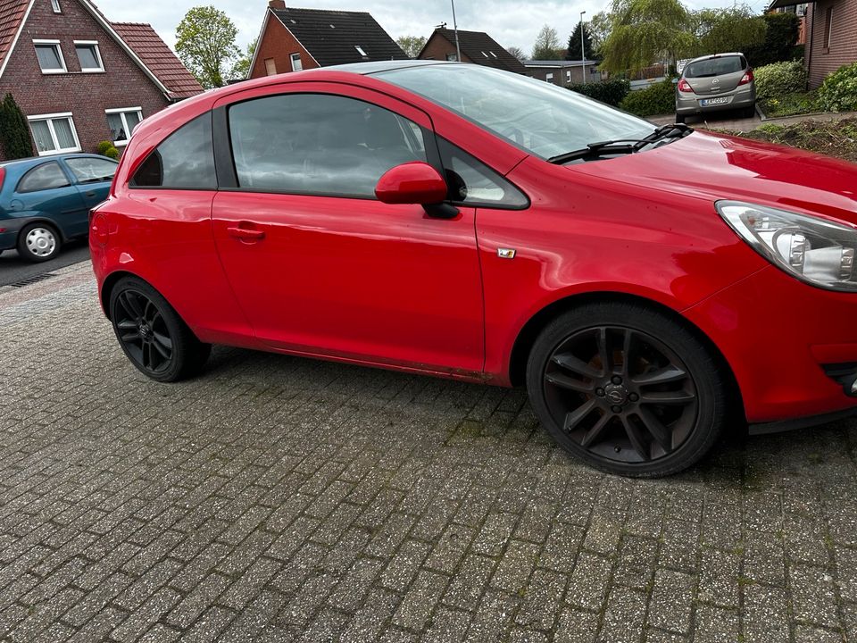 Opel Corsa D ( Color Edition) in Moormerland
