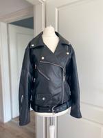 Pull & Bear Gr XS. KunstLeder , Bikerjacke , Jacke leicht Hessen - Limburg Vorschau