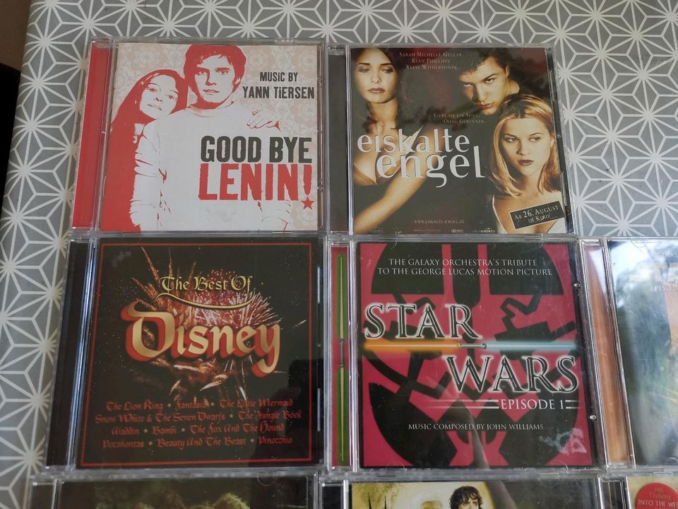 Diverse CDs (Michael Jackson, Backstreet Boys) und Soundtracks in Düsseldorf