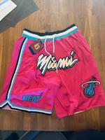 Miami Heat Retro Shorts Pink Größe L Rheinland-Pfalz - Mainz Vorschau