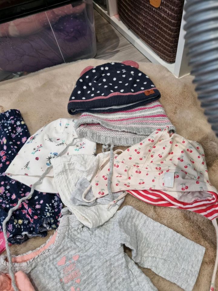 Kleiderpaket Kleidung Baby Mädchen Gr. 62  Kleidungspaket  in Rottweil