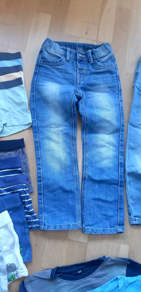 Bekleidungspaket Jungen, Größe 116, Jeans, Shirts und vieles mehr in Cottbus