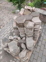 Sechskant Waben Pflaster ca 4qm, teilweise rauteförmige Steine Nordrhein-Westfalen - Attendorn Vorschau