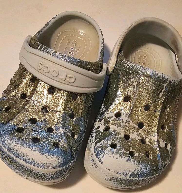 Kinder Sandalen Crocs Glitter Lined Clog Glitzer 28 / 29 C11 in Gelnhausen