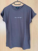 Primark t Shirt mit Schrift braun Gr36/S Nordrhein-Westfalen - Menden Vorschau