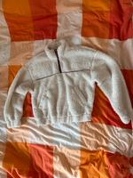 H&M(Divided) kurze teddy-fleece sweatshirt Hessen - Offenbach Vorschau