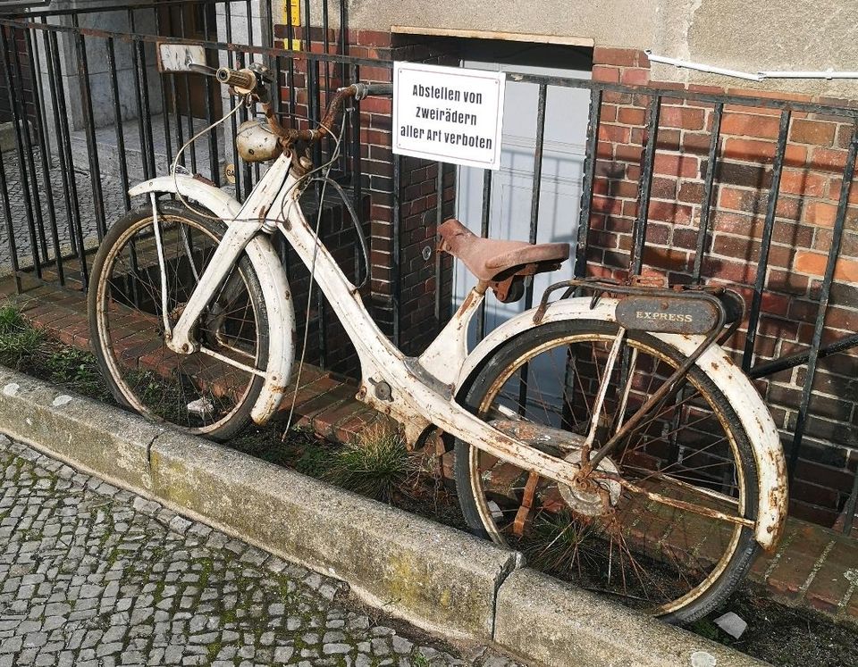 NSU Quickly N Mofa Moped Oldtimer Deko in Berlin