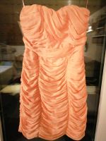 Körperbetontes, elegantes Kleid in lachs M Baden-Württemberg - Oberstenfeld Vorschau