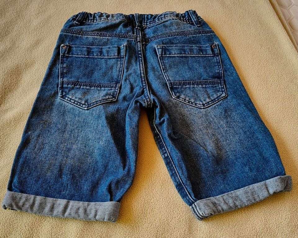 kurze Jeans in Burgthann 