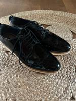 Lackleder Leder Schuhe Schnürschuhe Schwarz Gr. 40 Buderpester Nordrhein-Westfalen - Schwerte Vorschau