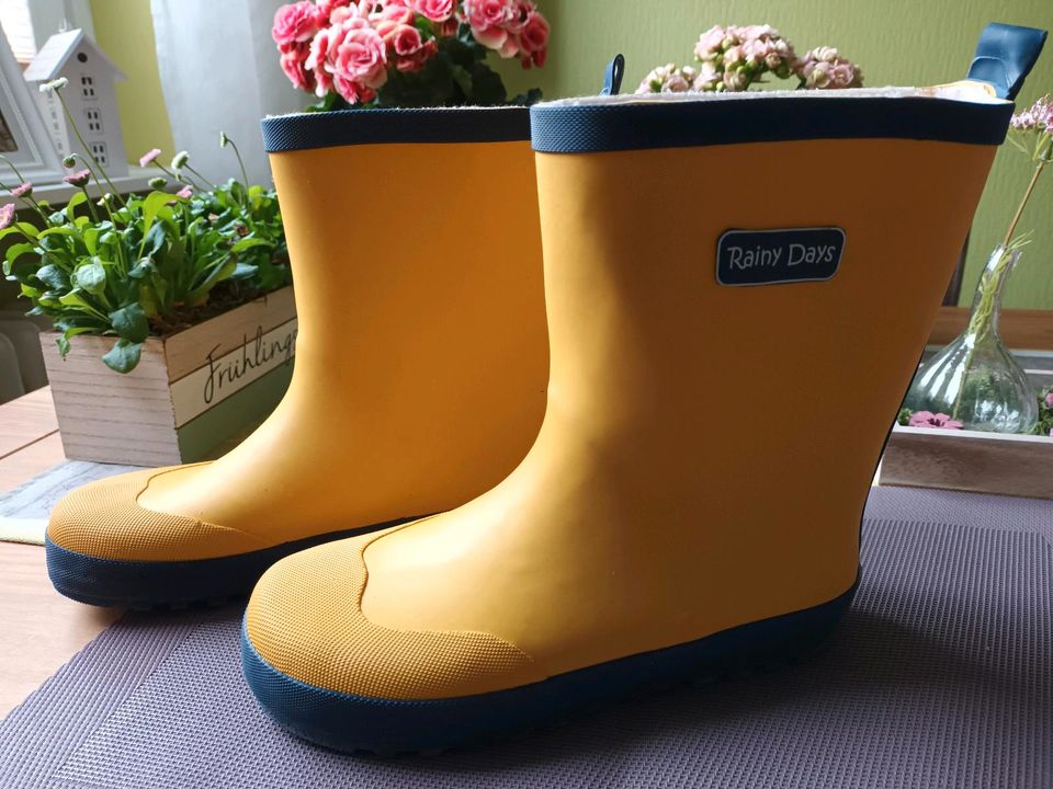 Kinder/Damen- Gummistiefel,Gr. 35,gelb,neu! in Schleswig-Holstein - Lübeck  | Gebrauchte Kinderschuhe Größe 35 kaufen | eBay Kleinanzeigen ist jetzt  Kleinanzeigen