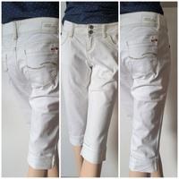 S.Oliver Jeans Bermuda Capri cremeweiß 40 Nordrhein-Westfalen - Minden Vorschau