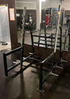 Squatrack /Rack / Kniebeugeständer Hammer Strength no Cybex Gym80 Sachsen - Herrnhut Vorschau