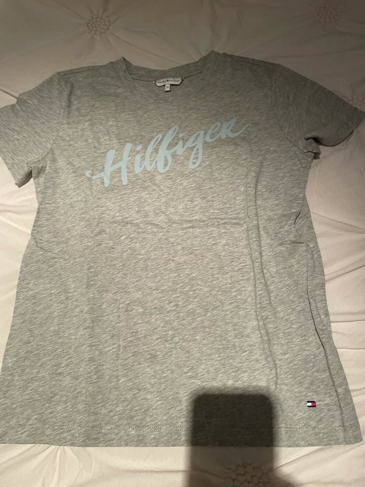 Tommy Hilfiger T Shirts 2 Stück XS in Waldmohr