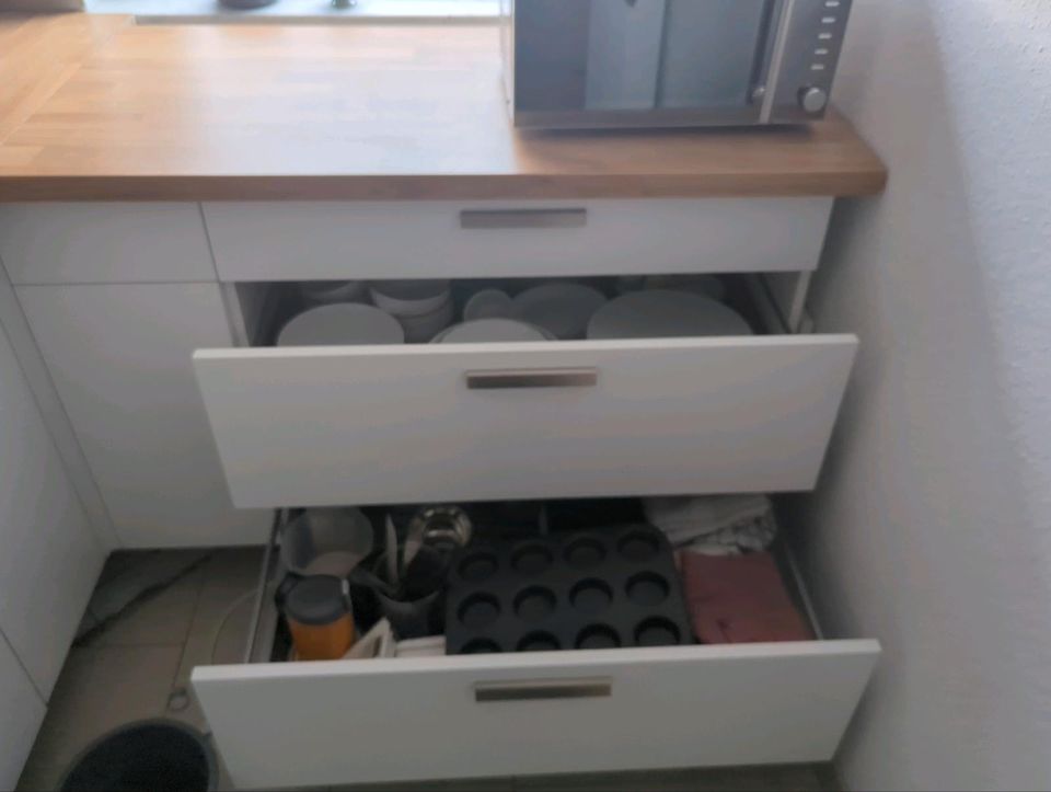 Küchenschränke Nobilia Elements 2022 in Solingen