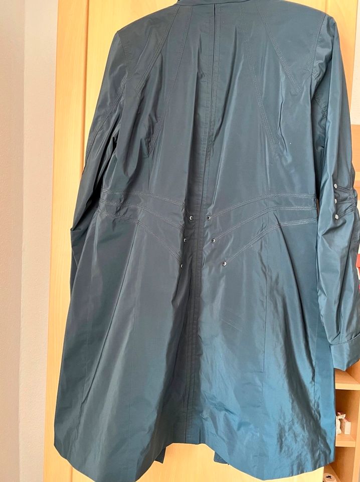 Mantel nachtblau von Greenstone, Gr. 40 in Dessau-Roßlau