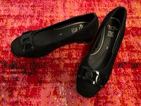 NEU! ARA Damen Pumps, Wildleder, 36 Wuppertal - Oberbarmen Vorschau
