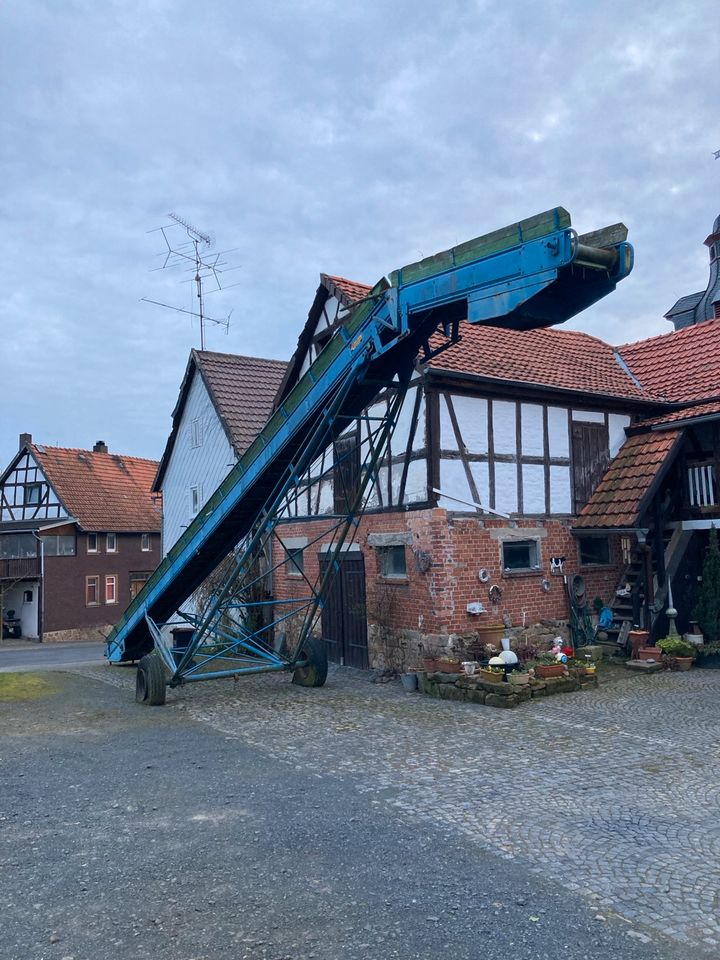 Förderband für Holz, Hackschnitzel, Schüttgut u.a. in Hardtmühle