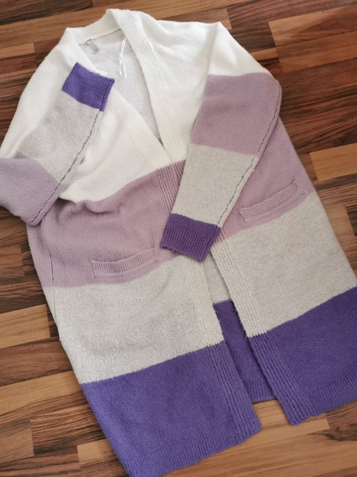 Schöne Lange Strickjacke Cardigan Gr. L in Leipzig